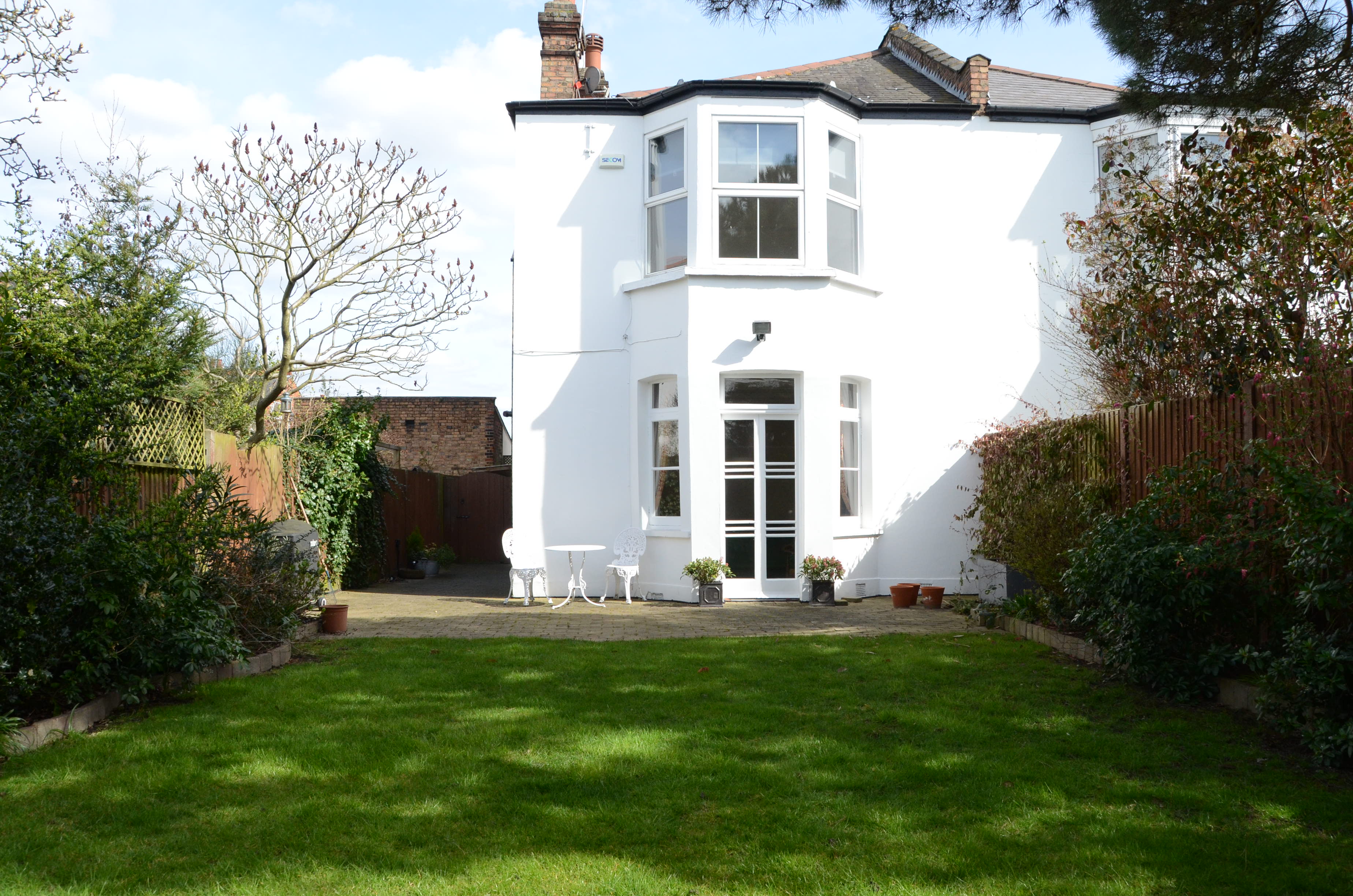 How do I use my house for filming? | Wearefind